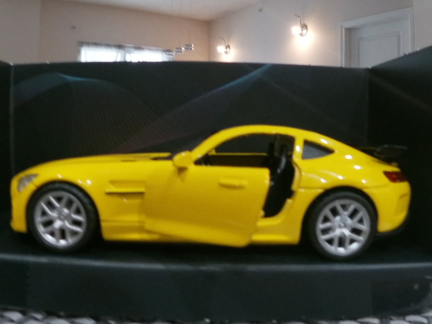 Montoy Die-cast Model Mercedes Benz AMG GT Pull Back action