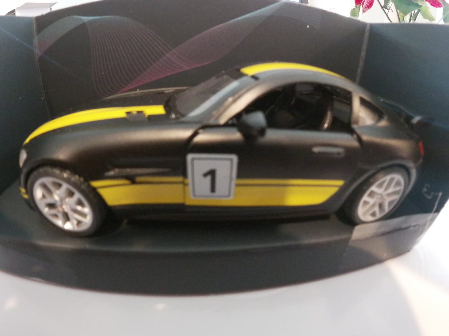 Montoy Die-cast Model Mercedes Benz AMG GT   Pull Back action