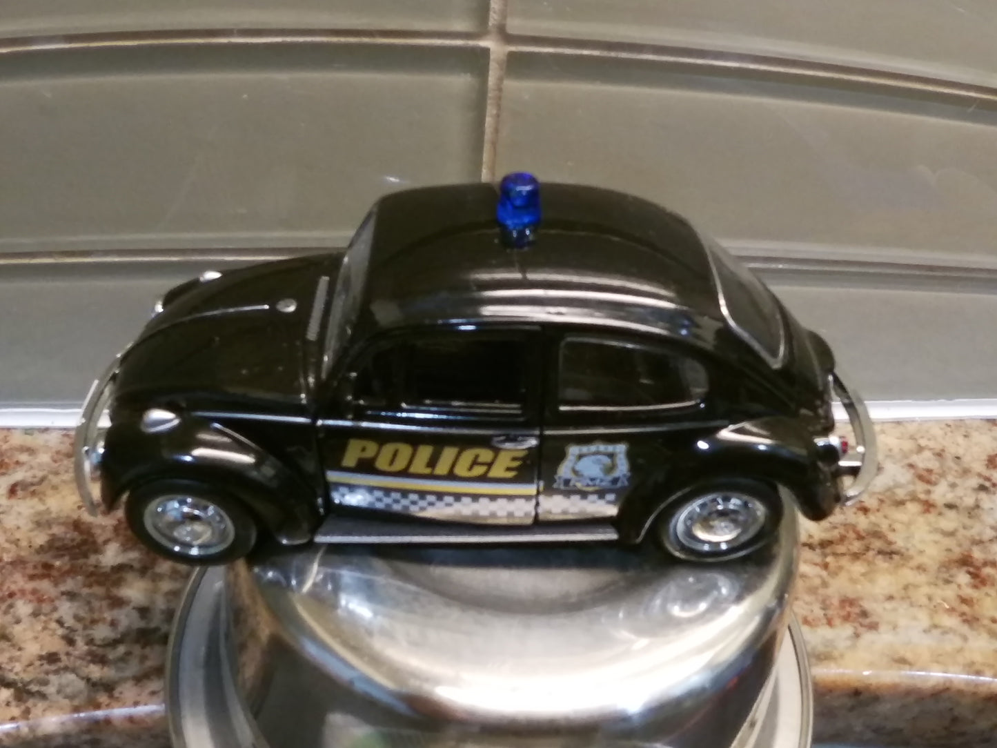 Volkswagen Beetle Police car With Pull Back Action An Offcial License Product