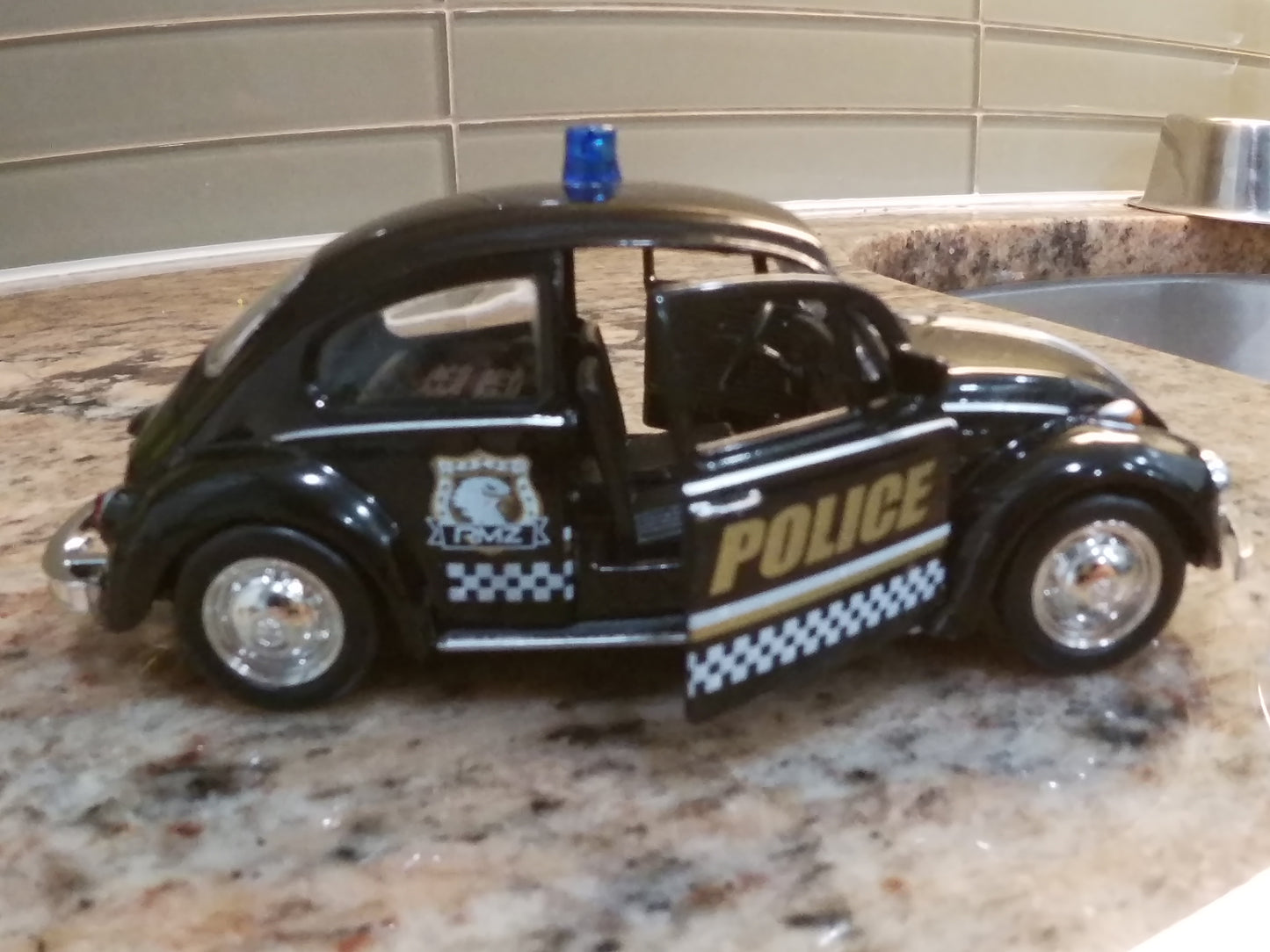 Volkswagen Beetle Police car With Pull Back Action An Offcial License Product